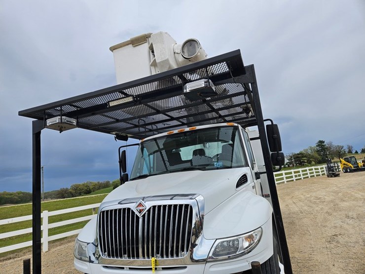 2011-international-durastar-4300-image-10
