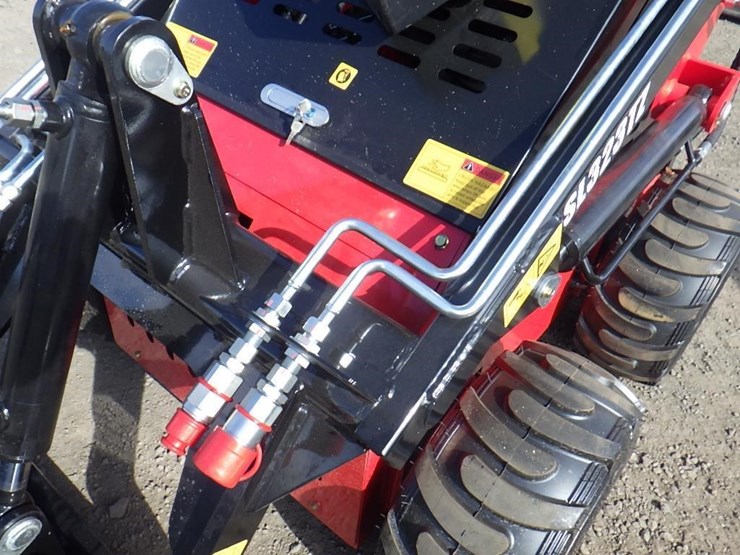 2026-sdlool-323tz-skid-steer-loader-image-6