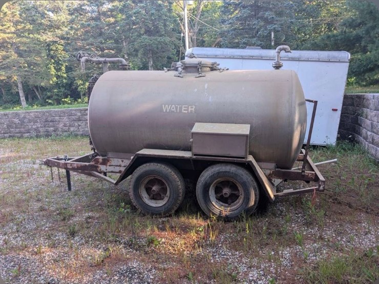 #664-•-500-gallon-water-tank-trailer-image-1