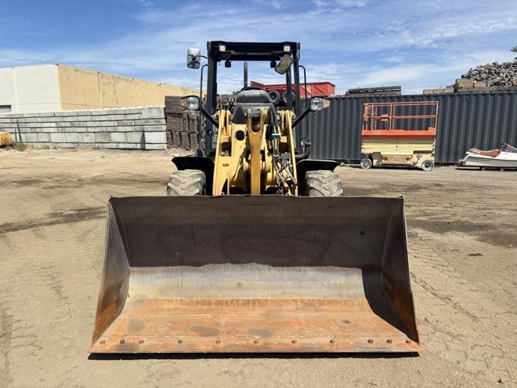 2014-caterpillar-907h2-image-6