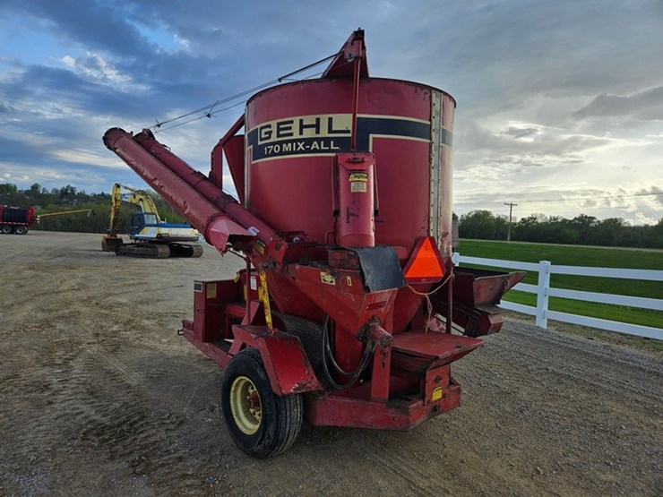 gehl-170-image-4