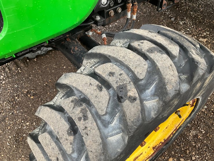john-deere-3038e-image-14
