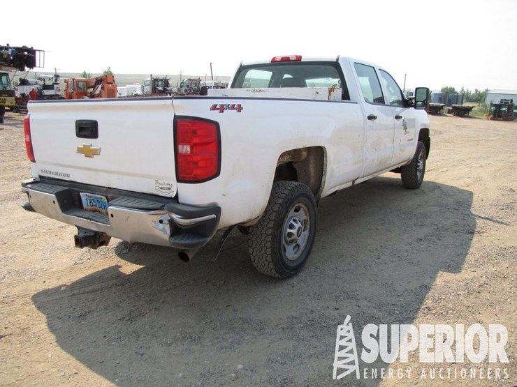 2019-chevrolet-2500-image-3