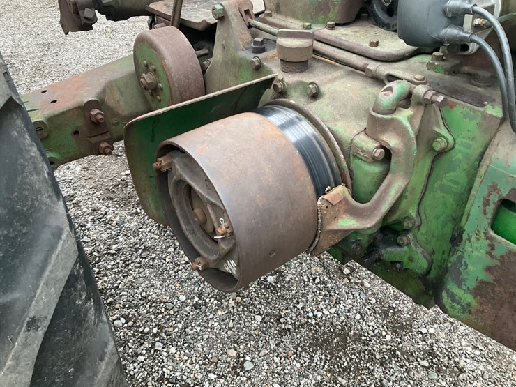 1952-john-deere-b-image-14