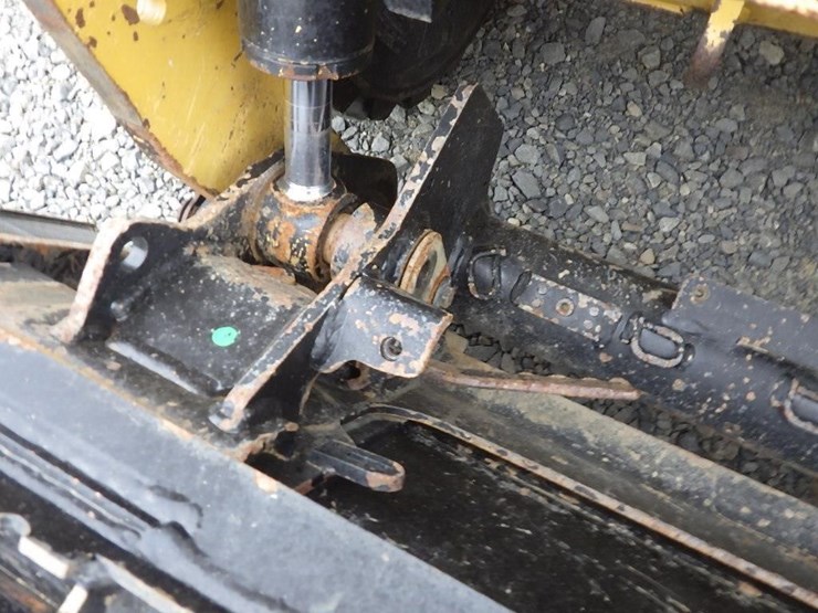 2014-caterpillar-226d3-image-10