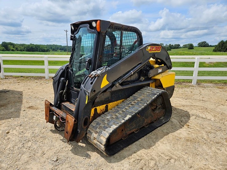 new-holland-c238-image-1