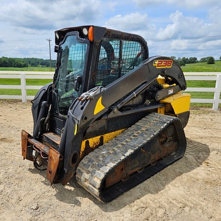 NEW HOLLAND C238