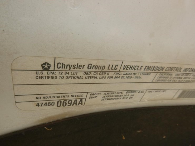 2014-dodge-1500-image-12