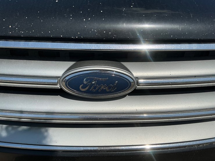 2017-ford-escape-se-image-9