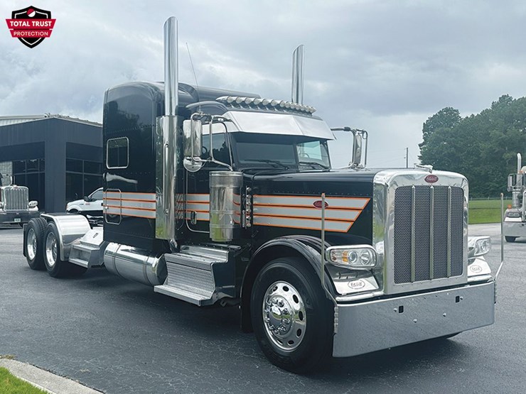 2023-peterbilt-389-image-1