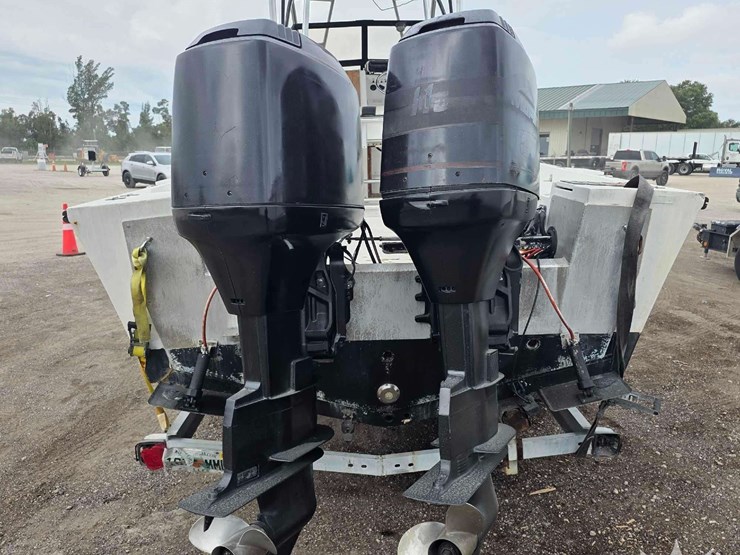1980-23ft-mako-m238-boat-w/-25ft-t/a-boat-trailer-image-7