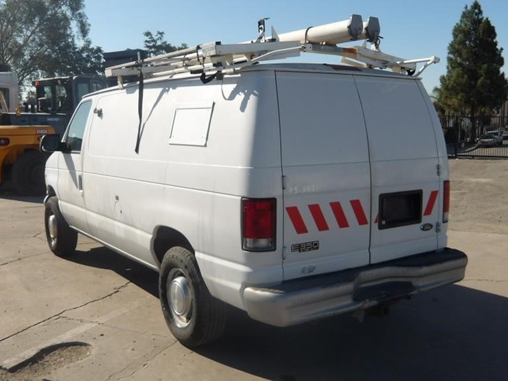 2001-ford-e350-sd-image-4