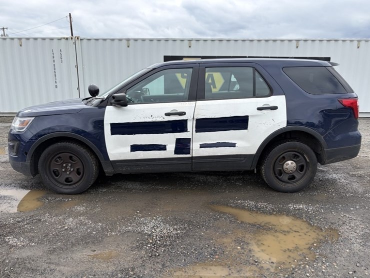 2017-ford-explorer-image-7