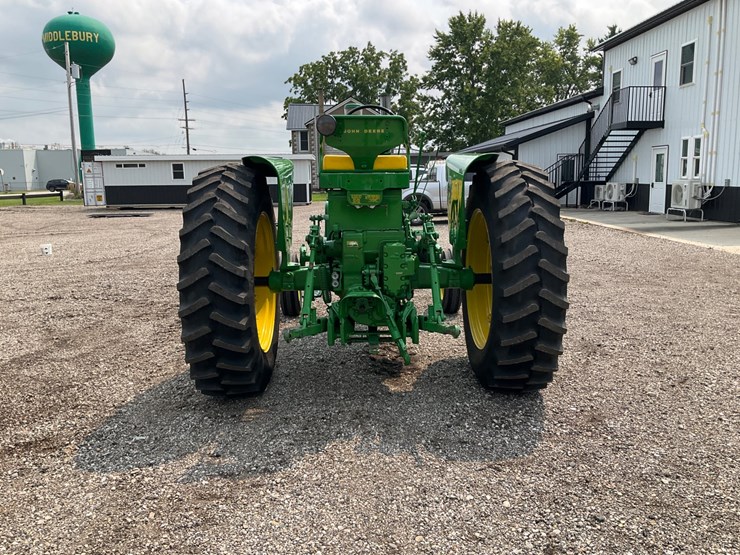 1959-john-deere-730-image-4