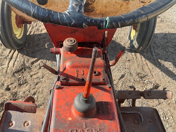#6068-•-1958-case-211-b-tractor-image-22