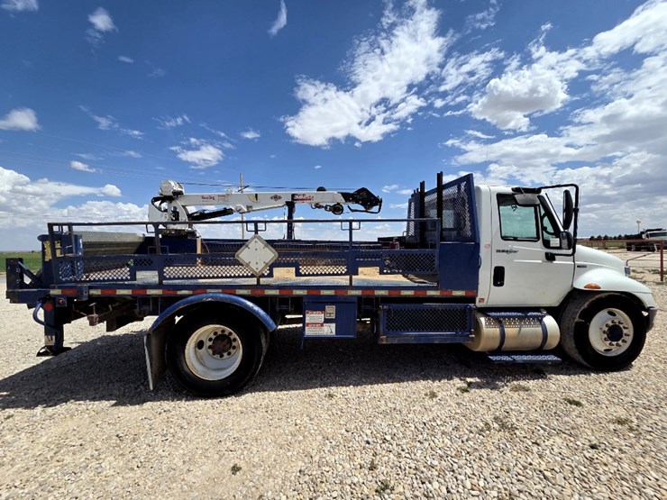 2010-international-durastar-4300-image-4