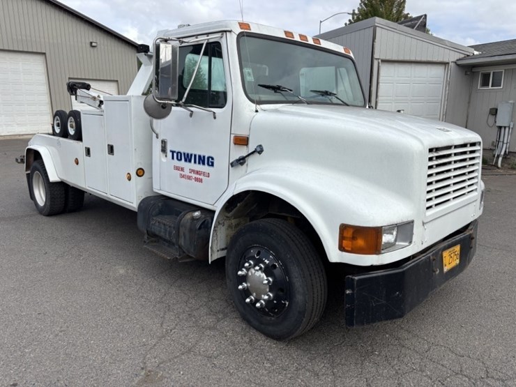1997-international-4700-image-7