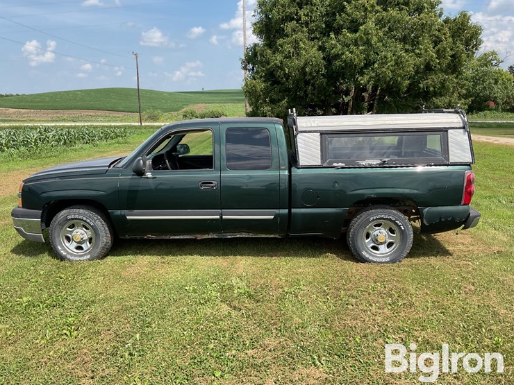 2004-chevrolet-silverado-1500-image-8