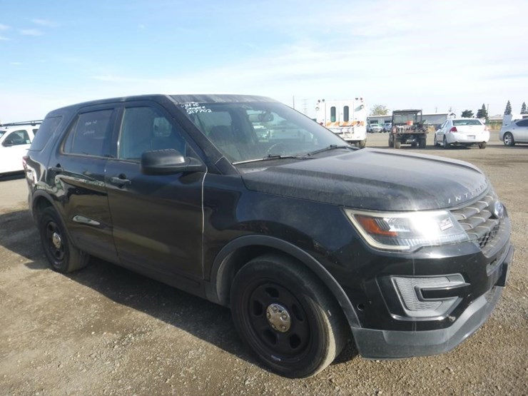 2017-ford-explorer-image-2