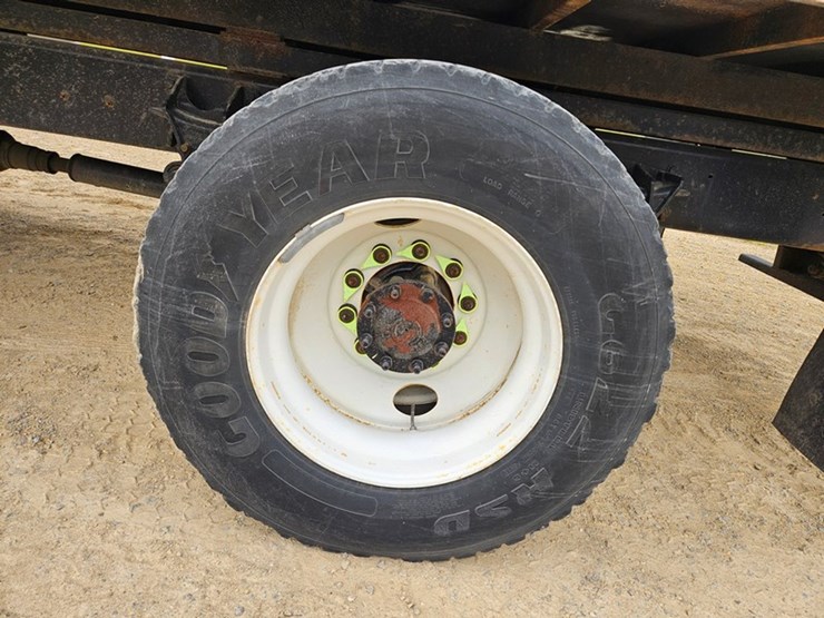 2011-international-durastar-4300-image-47