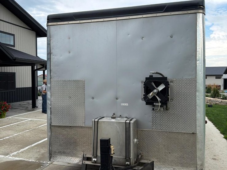 #148-•-2020-bravo-spray-foam-trailer-image-8