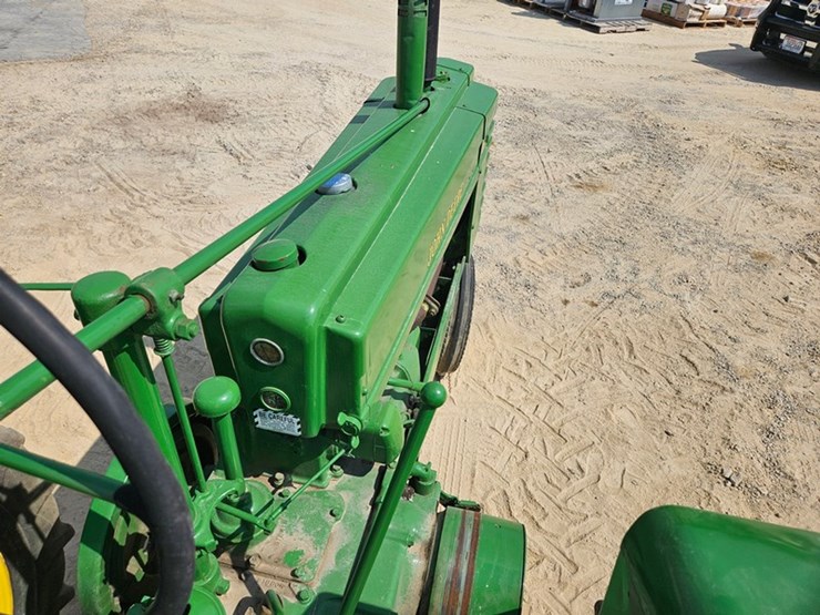 john-deere-b-image-30