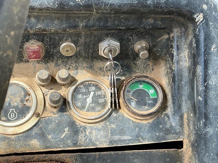 john-deere-640c-image-22