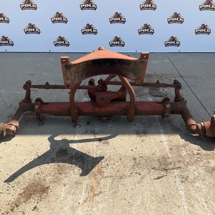 #5027 • International Tractor Wide Front Axle Assembly