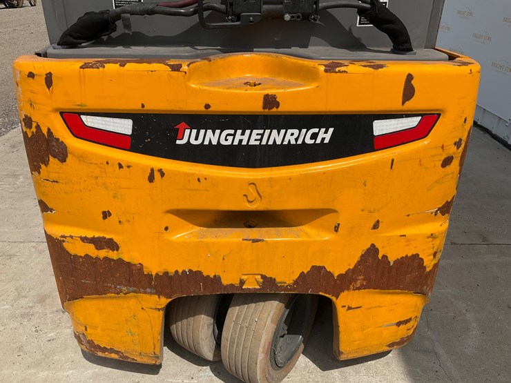 2018-jungheinrich-efg220-image-26