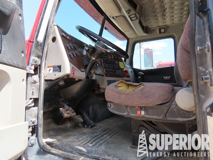 2013-western-star-4900-image-8