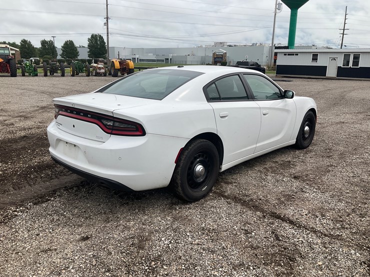#2050-•-2018-dodge-charger-awd-image-5