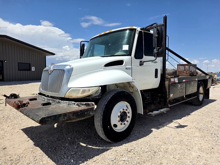 2013-international-durastar-4300-image-1
