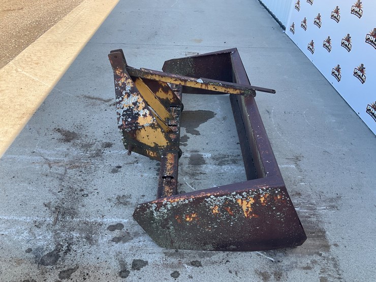 #5253-•-gehl-3-point-box-blade-image-2