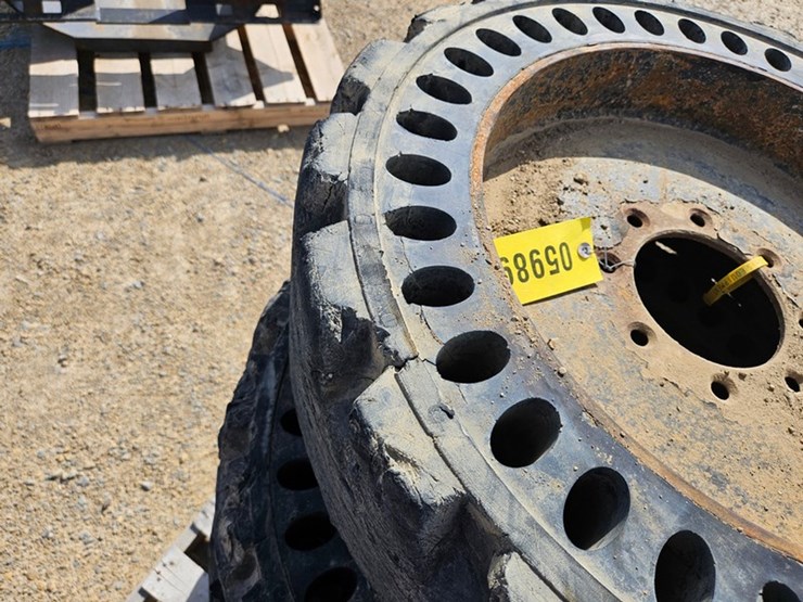 #45-•-brawley-solid-tires-&-rims-image-7