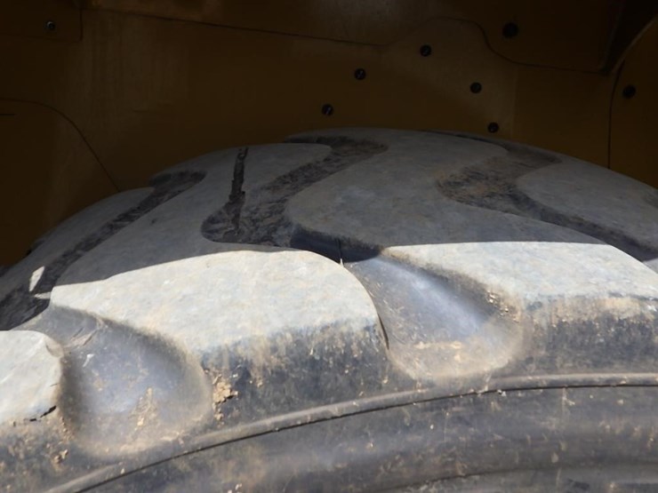 caterpillar-914k-image-23