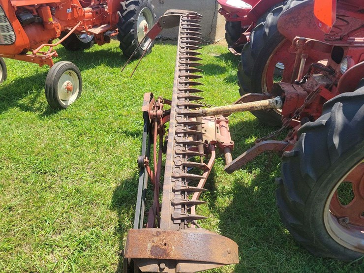 farmall-200-with-fast-hitch-sickle-mower-image-19