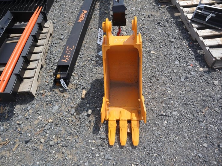 caterpillar-305-image-3