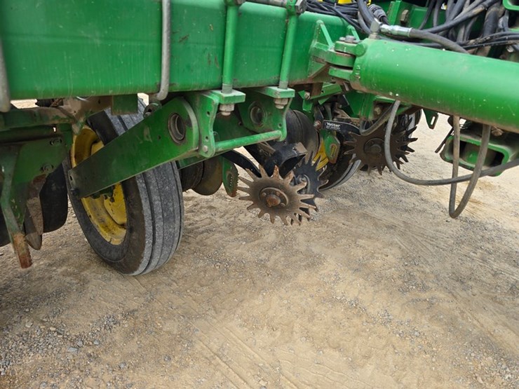 john-deere-1770-image-24