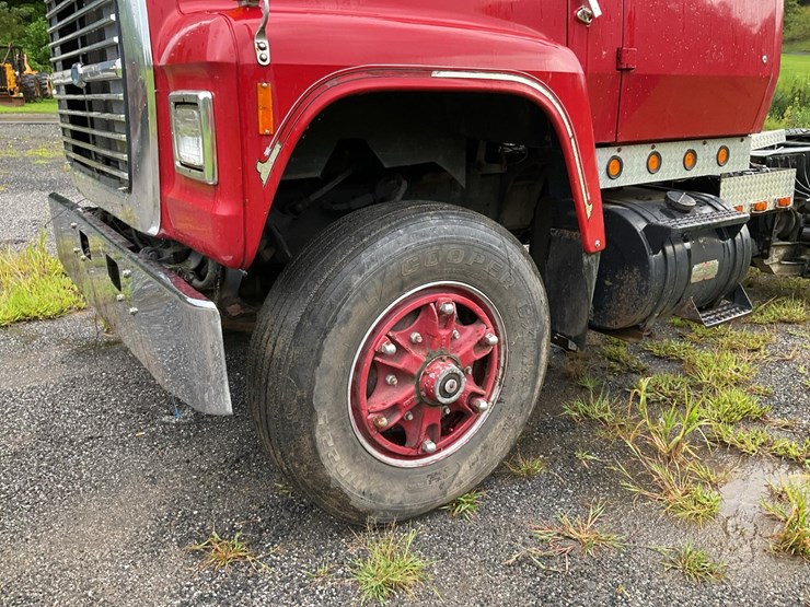 1989-ford-l8000-image-29