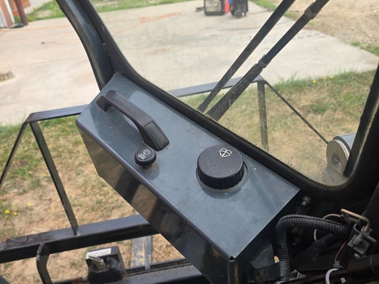 #470-•-gehl-skid-steer-image-13