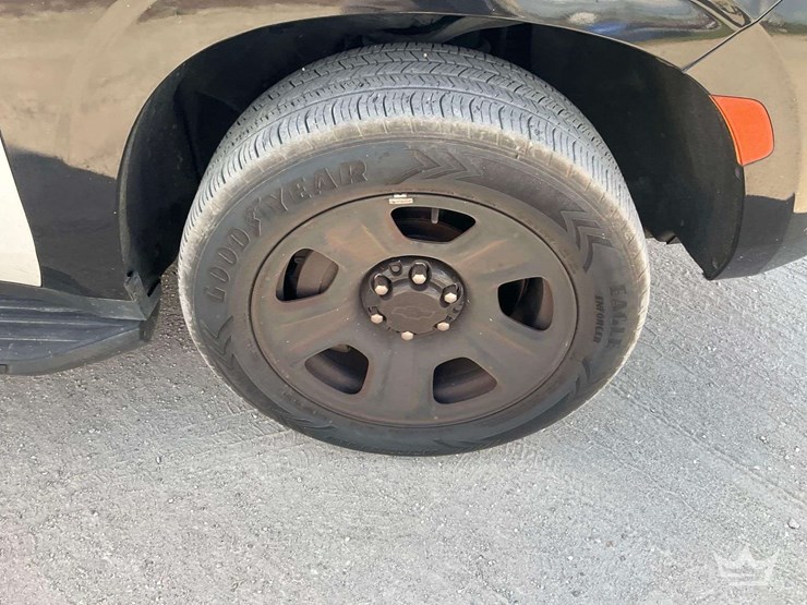 2021-chevrolet-tahoe-image-29