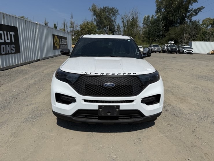2020-ford-explorer-image-8
