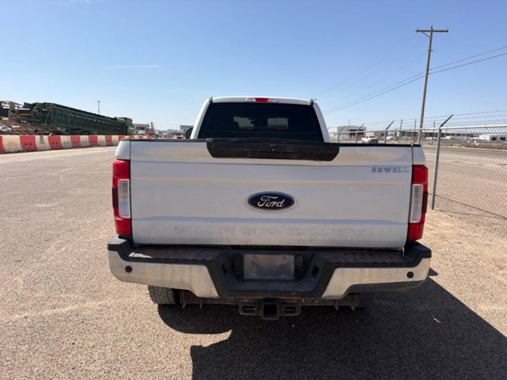 2019-ford-f350-image-5