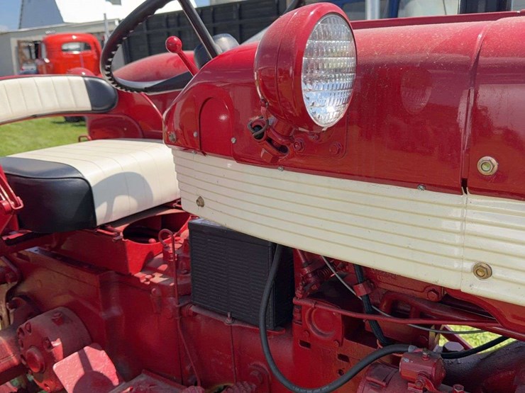 1958-farmall-240-image-23