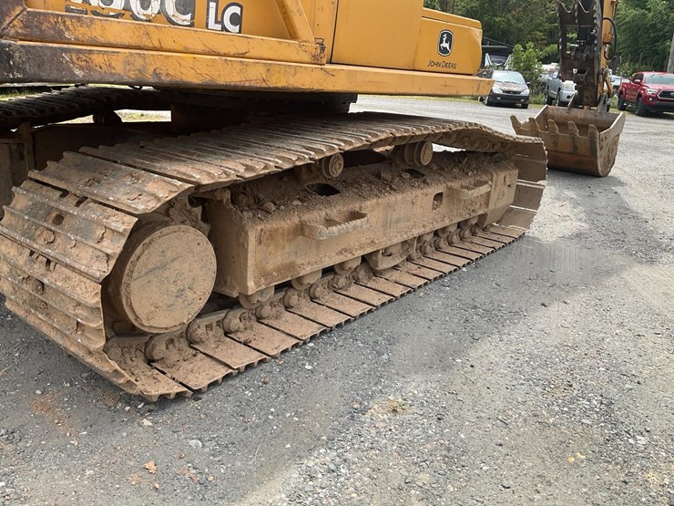 2004-deere-160c-lc-image-33