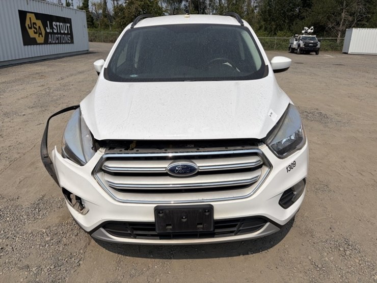 2018-ford-escape-se-image-8