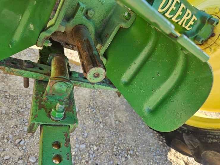 john-deere-b-image-17