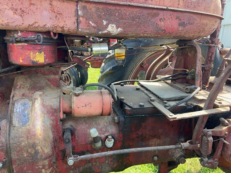 1943-farmall-m-image-10