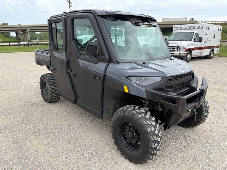 2025-polaris-ranger-crew-image-4