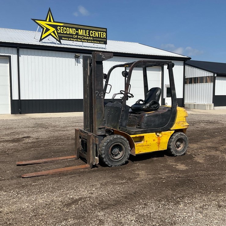 #1354 • Clark SF250 Forklift*